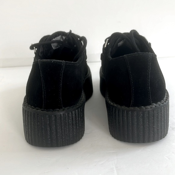 T.U.K Footwear Loafers Black Velvet Viva Mondo Creeper Platform Shoes Size 5 - Picture 11 of 13